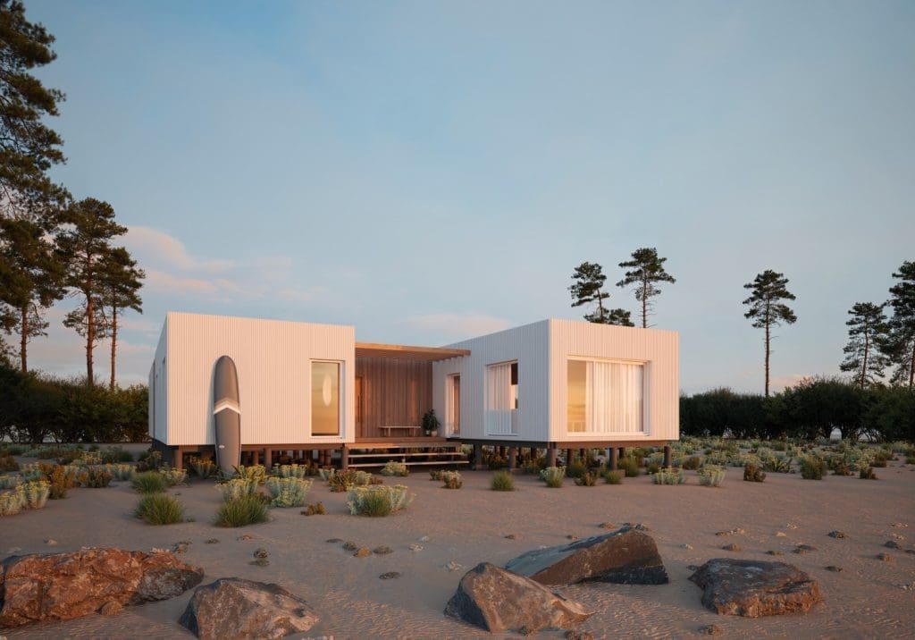 Ein professionelles digitales Rendering eines modernen, weißen Modulhauses auf Stelzen an einem Sandstrand, mit einem Surfbrett, das an der Seite lehnt.